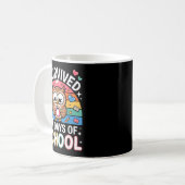 I Survived 67 Days Of School Funny Coffee Owl Scho Kaffeetasse (Vorderseite Links)