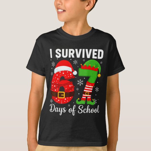 I Survived 67 Days Of School Funny Elf Christmas S T-Shirt (Vorderseite)