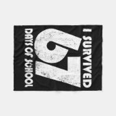 I Survived 67 Days Of School Funny Meme 67 Teacher Fleecedecke (Vorderseite (Horizontal))