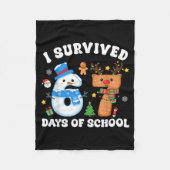 I Survived 67 Days Of School Funny Meme Six Seven Fleecedecke (Vorderseite)