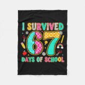 I Survived 67 Days Of School Funny Meme Teacher St Fleecedecke (Vorderseite)