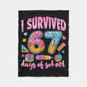 I Survived 67 Days Of School Funny Meme Teacher St Fleecedecke (Vorderseite)