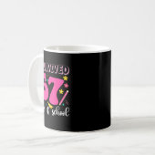 I Survived 67 Days Of School Funny Meme Teacher St Kaffeetasse (Vorderseite Links)