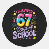 I Survived 67 Days Of School Funny Meme Teacher St Runder Aufkleber (Vorderseite)
