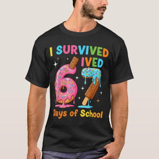 I Survived 67 Days Of School Funny Meme Teacher St T-Shirt (Vorderseite)