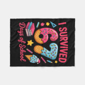 I Survived 67 Days Of School Funny Six Seven 6 7 M Fleecedecke (Vorderseite (Horizontal))