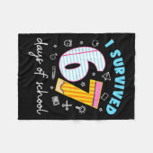 I Survived 67 Days Of School Funny Six Seven 6 7 M Fleecedecke (Vorderseite (Horizontal))