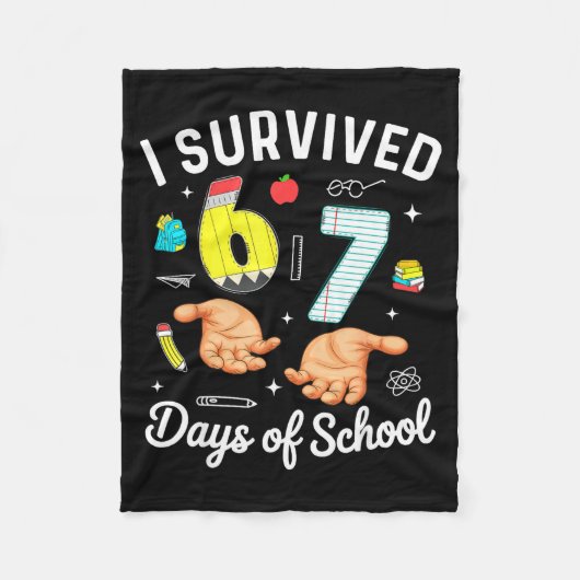 I Survived 67 Days Of School Funny Six Seven Meme Fleecedecke (Vorderseite)