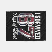 I Survived 67 Days Of School Funny Student Footbal Fleecedecke (Vorderseite (Horizontal))
