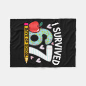 I Survived 67 Days Of School Funny Student Style  Fleecedecke (Vorderseite (Horizontal))