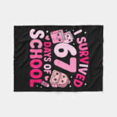I Survived 67 Days Of School Funny Student Style Fleecedecke (Vorderseite (Horizontal))