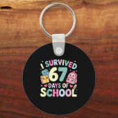 I Survived 67 Days Of School Funny Student Style Schlüsselanhänger (Vorderseite)