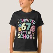 I Survived 67 Days Of School Funny Student Style T-Shirt (Vorderseite)