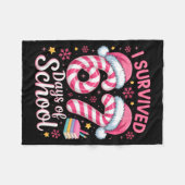 I Survived 67 Days Of School Funny Student Winter  Fleecedecke (Vorderseite (Horizontal))