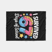 I Survived 67 Days Of School Funny Teacher Back To Fleecedecke (Vorderseite (Horizontal))