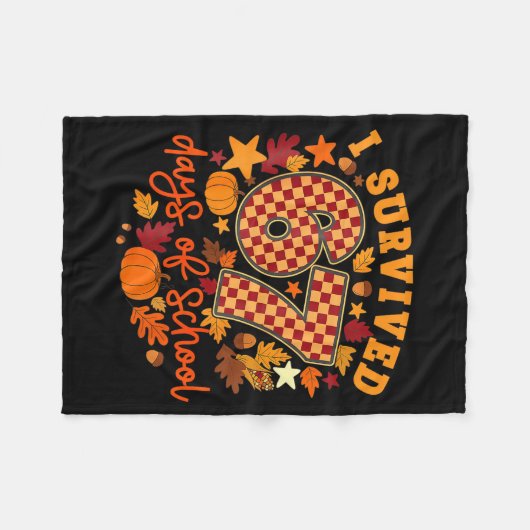 I Survived 67 Days Of School Funny Teacher Thanksg Fleecedecke (Vorderseite (Horizontal))
