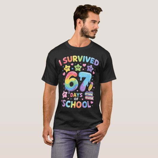 I Survived 67 Days Of School - Funny Teachers Stud T-Shirt (Vorne ganz)