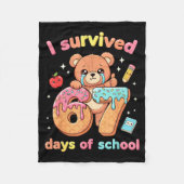 I Survived 67 Days Of School Funny Teddy Bear Six  Fleecedecke (Vorderseite)