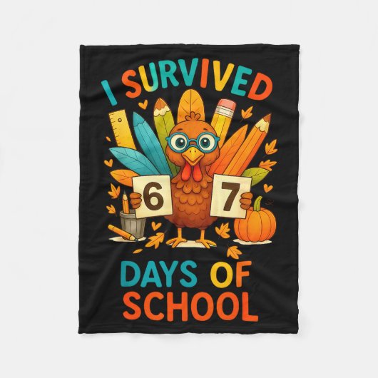 I Survived 67 Days Of School Meme Teacher Student  Fleecedecke (Vorderseite)