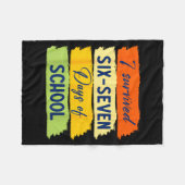 I Survived 67 Days Of School Six Seven Meme Studen Fleecedecke (Vorderseite (Horizontal))