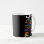 I Survived 67 Days Of School Students Teacher Numb Kaffeetasse (VorderseiteRechts)