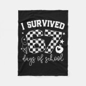 I Survived 67 Days Of School Teachers Students Six Fleecedecke (Vorderseite)