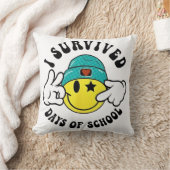 I Survived 67 Days of School Teachers Students Six Kissen (Decke)