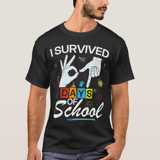 I Survived 6 7 Days Of School With Hands Funny Mem T-Shirt (Vorderseite)