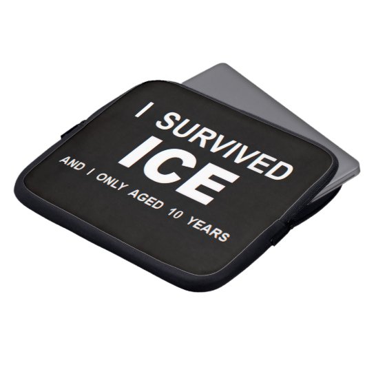 I Survived ICE Laptopschutzhülle (Vorne Oben)