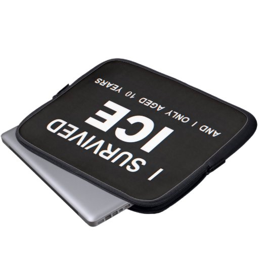 I Survived ICE Laptopschutzhülle (Vorne Knopf)