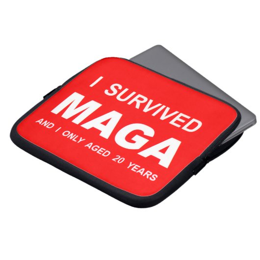 I Survived MAGA Laptopschutzhülle (Vorne Oben)
