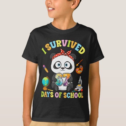 I Survived Six Seven Days Of School Cute Panda Stu T-Shirt (Vorderseite)