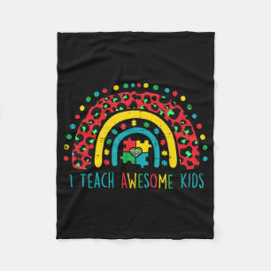 I Teach Awesome kids shirt Autism Awareness Puzzle Fleecedecke