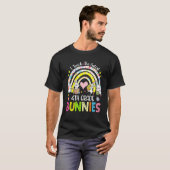 I Teach The Cutest 4th Grade Bunnies Teacher Easte T-Shirt (Vorne ganz)