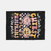 I Teach The Cutest Pumpkins In the Patch Retro Tea Fleecedecke (Vorderseite (Horizontal))
