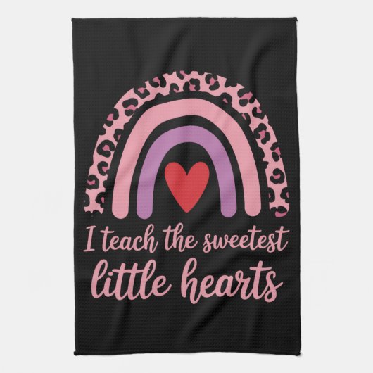 I Teach The Sweetest Hearts Rainbow Teacher Geschirrtuch (Vertikal)
