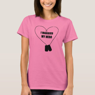 I verheiratet mein Held T-Shirt