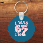 I Was 6 Now I'm 7 67 Meme Groovy Retro 7th Birthda Schlüsselanhänger (Vorderseite)