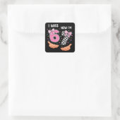 I was 6 now I'm 7 cute birthday numbers Quadratischer Aufkleber (Tasche)