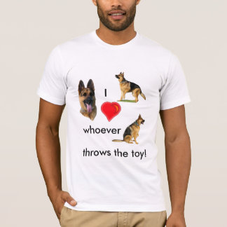 I wirft Herz wer auch immer das Spielzeug T-Shirt