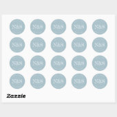 Ice Blue Minimalistisch & elegant Bold Initials We Runder Aufkleber (Blatt)