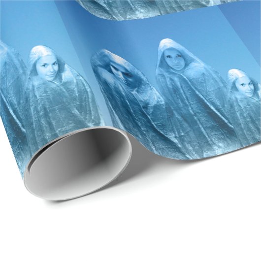 Ice Blue Sky Geschenkpapier (Rolleneckpunkt)