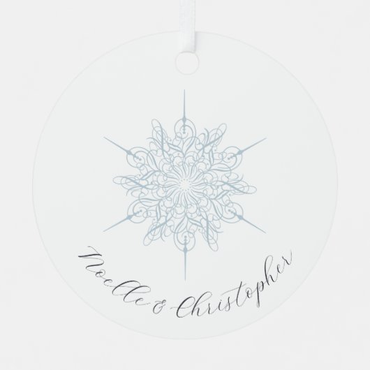 Ice Blue Snowflake Names Weihnachten Ornament Aus Metall (Vorderseite)