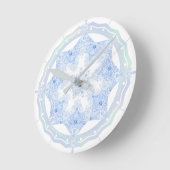 Ice Blue Snowflake Runde Wanduhr (Winkel)