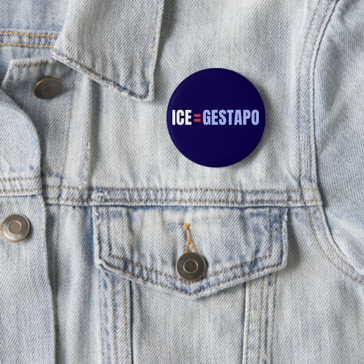 ICE Equals Gestapo Anti Trump Button (Beispiel)