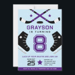 Ice Hockey Kindergeburtstag Party Lila Einladung<br><div class="desc">Lasse deine Skate hoch und plane eine Eishockey-Geburtstagsparty! Dieses Design beinhaltet Eishockeyschläger,  Skate und Puck. Bearbeiten Sie dieses Design so,  dass es den Farben Ihres Teams entspricht.</div>