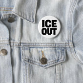 "ICE OUT" protest button (Beispiel)
