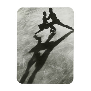 Ice Skaten Couple Magnet