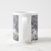 Ice & Snow | Red Bridge in Winter, Japan Jumbo-Tasse (Rückseite)