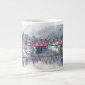 Ice & Snow | Red Bridge in Winter, Japan Jumbo-Tasse (Vorderseite)
